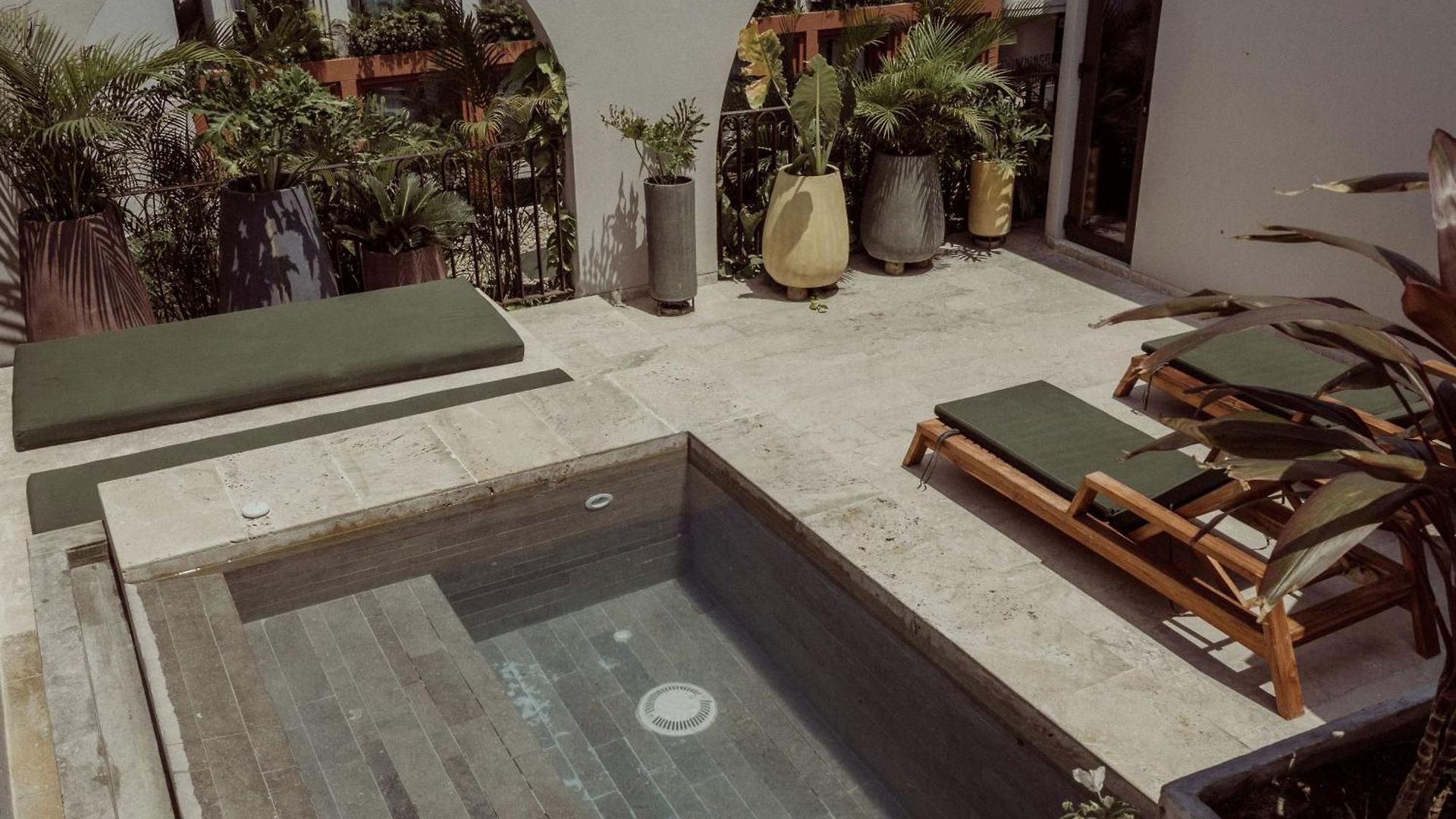 Hotel Osh 5*