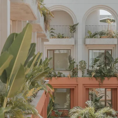 Osh Hotel 5*